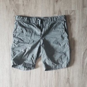 UNIQLO - Casual Dress Shorts - 31 waist.